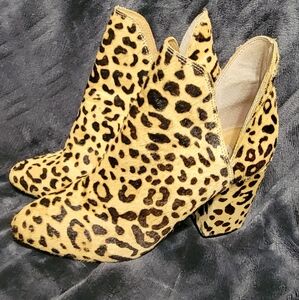 Steve Madden Rockstar Cow Hair Leopard Print Bootie 7